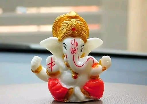 श्री गणेश ध्यानमूर्ति - Meditating Lord Ganesha Idol (Polyresin | 2.3 inch)